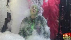 the-messyworld-human-carwash_13.jpg