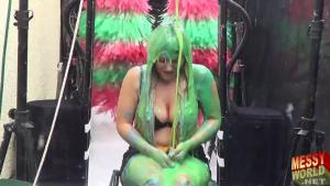 the-messyworld-human-carwash_28.jpg
