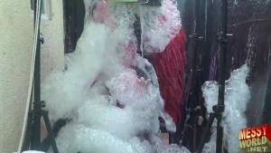 the-messyworld-human-carwash_30.jpg