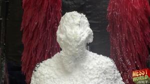 the-messyworld-human-carwash_34.jpg