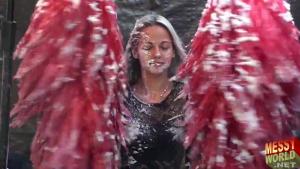 the-messyworld-human-carwash_49.jpg