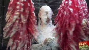 the-messyworld-human-carwash_51.jpg