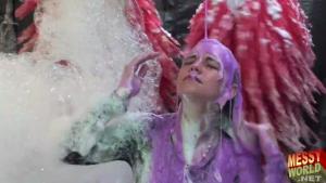 the-messyworld-human-carwash_53.jpg