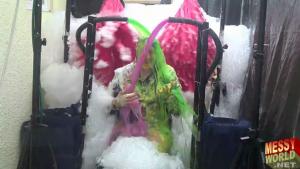 the-messyworld-human-carwash_6.jpg
